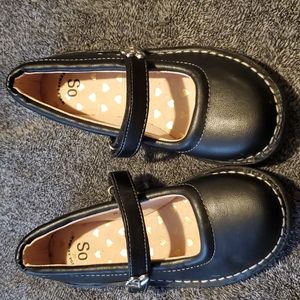 Never Worn S.O. girls Mary Jane's Black, Size 2